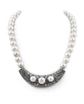 Carved Pearl Necklace