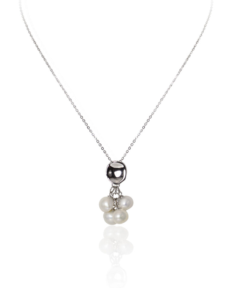 Concave Circle Cluster Pearl Necklace