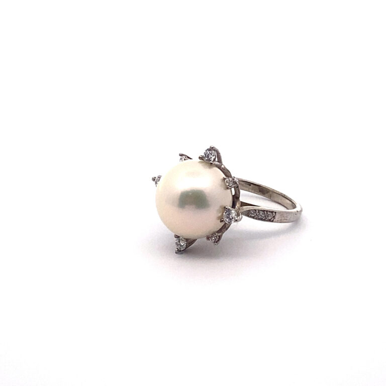 Freshwater Cultured Pearl Snow Ring